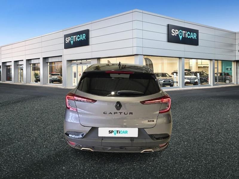 Renault Captur II E-Tech engineered full hybrid 145