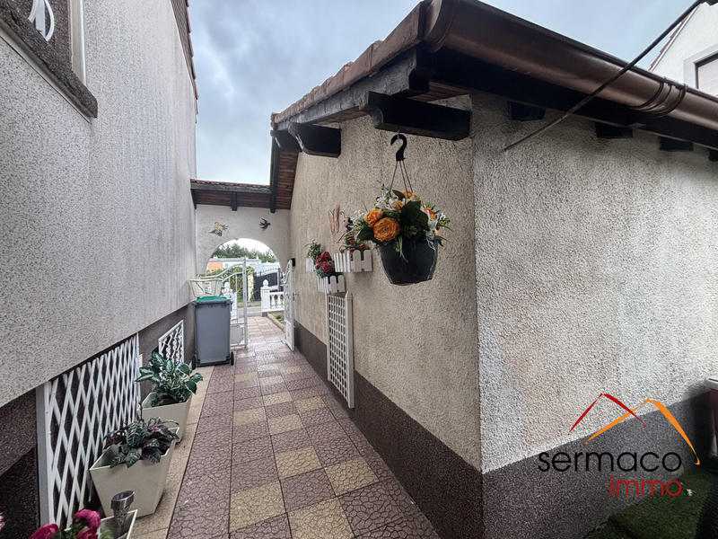 Maison - 95 m² - 4 pièces