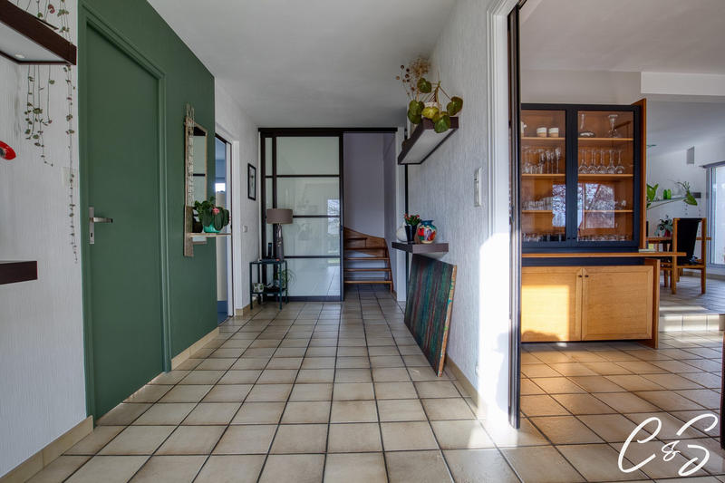 Maison - 135 m² - 6 pièces