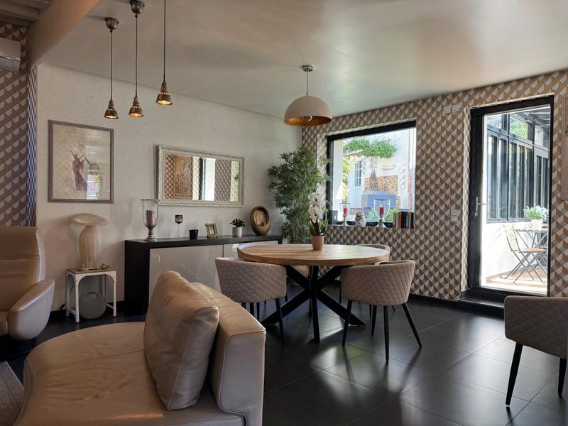 Maison - 175 m² - 14 pièces