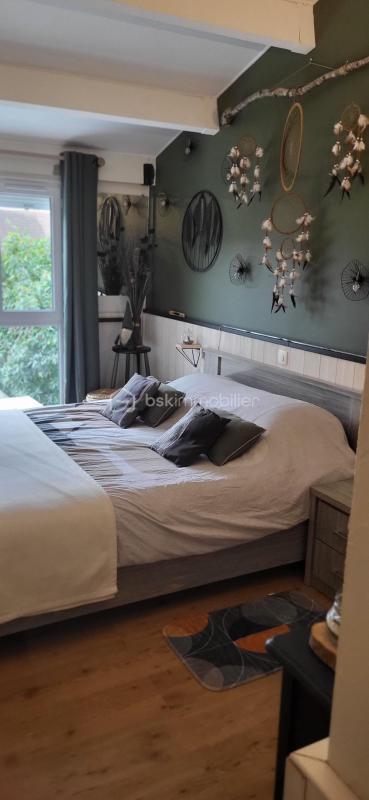 Maison traditionnelle - 100 m² - 5 pièces