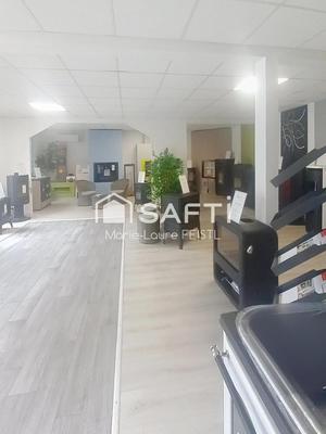 Local commercial - 334 m² - 10 pièces