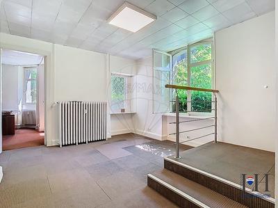 Bureau - 102 m² - 4 pièces