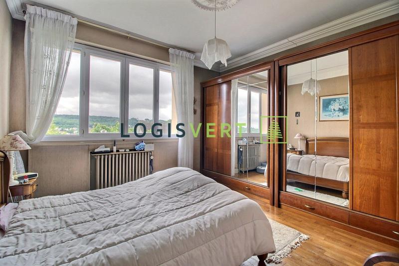 Maison - 159 m² - 7 pièces