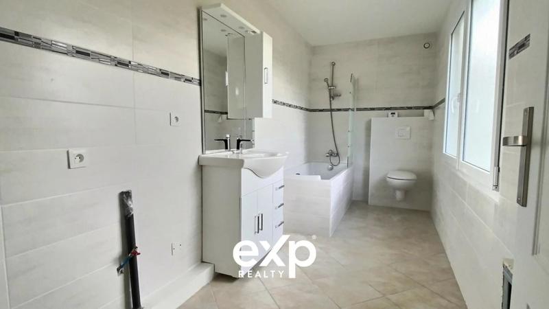 Maison - 331 m² - 7 pièces