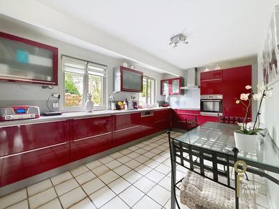 Maison - 165 m² - 6 pièces