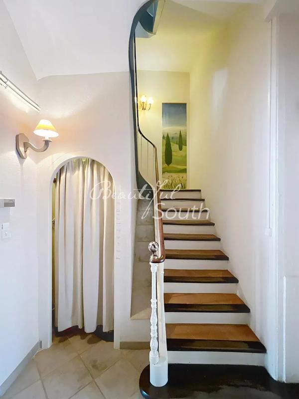 Hôtel particulier - 280 m² - 9 pièces