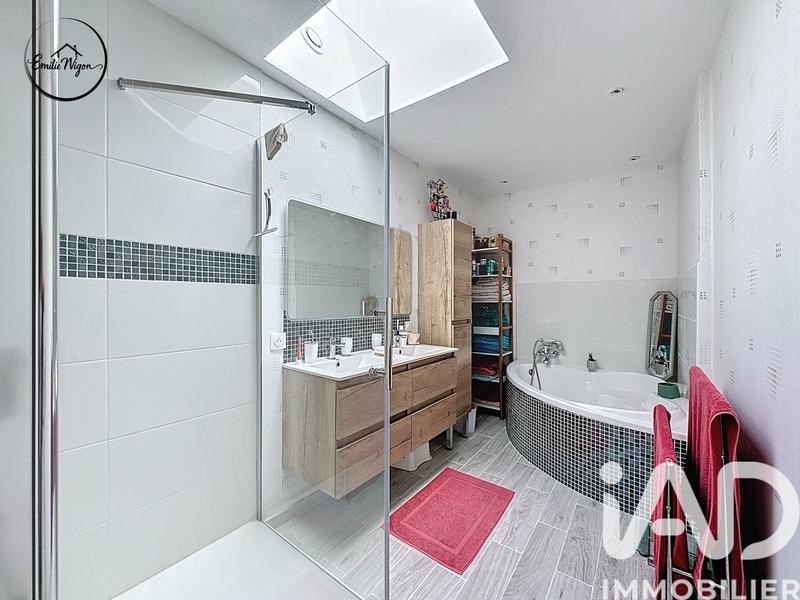 Maison - 140 m² - 6 pièces