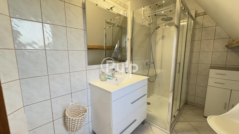 Pavillon - 102 m² - 7 pièces