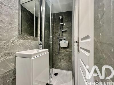 Studio - 11 m² - 1 pièce