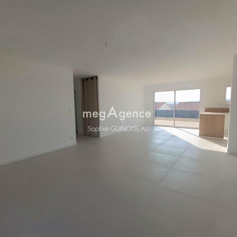 Maison - 104 m² - 4 pièces