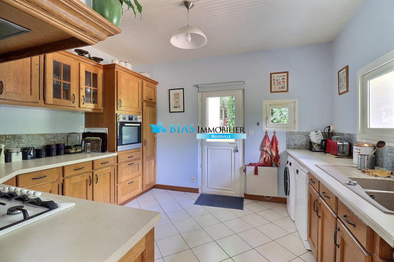 Maison traditionnelle - 141 m² - 5 pièces