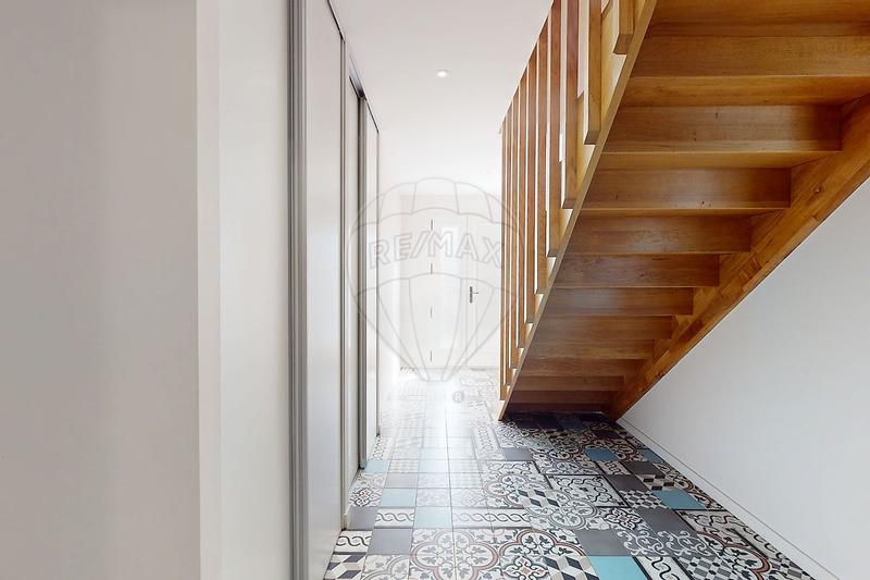 Maison - 194 m² - 6 pièces