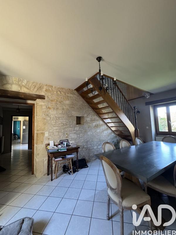 Maison - 213 m² - 10 pièces