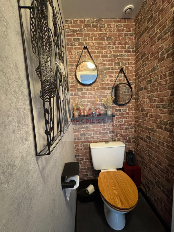 Maison - 95 m² - 1 pièce