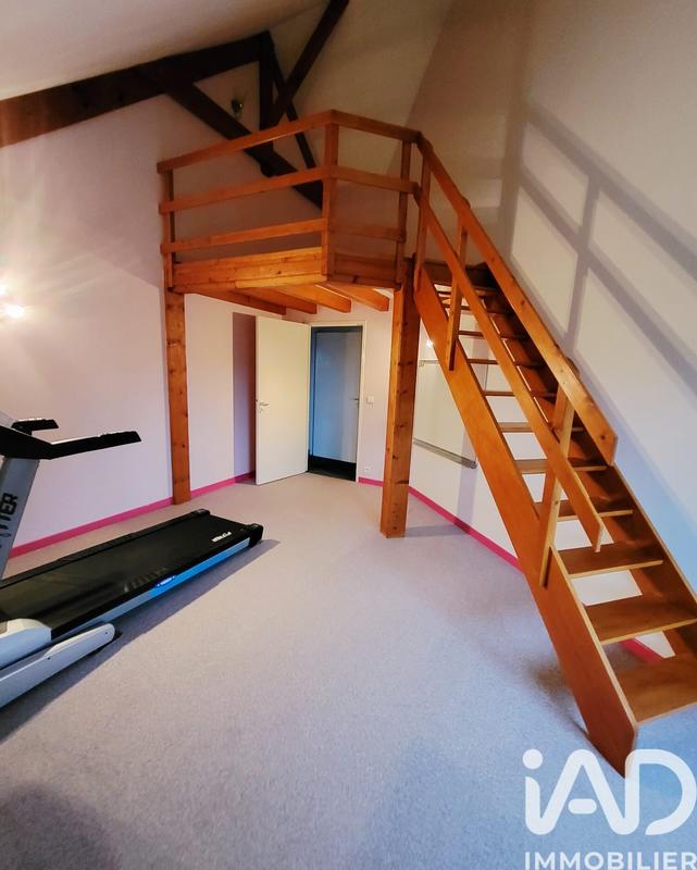 Maison - 185 m² - 8 pièces