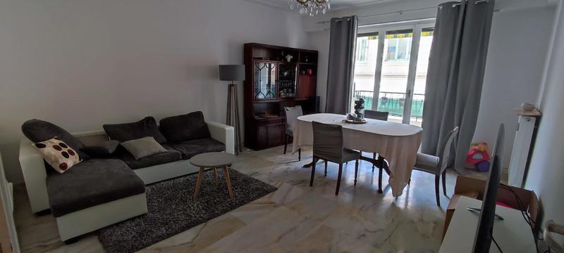 Appartement - 82 m² - 3 pièces