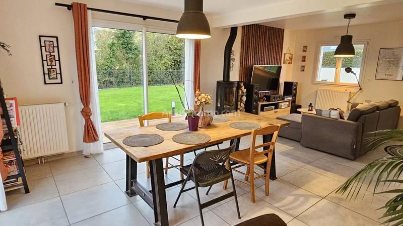 Maison - 112 m² - 6 pièces