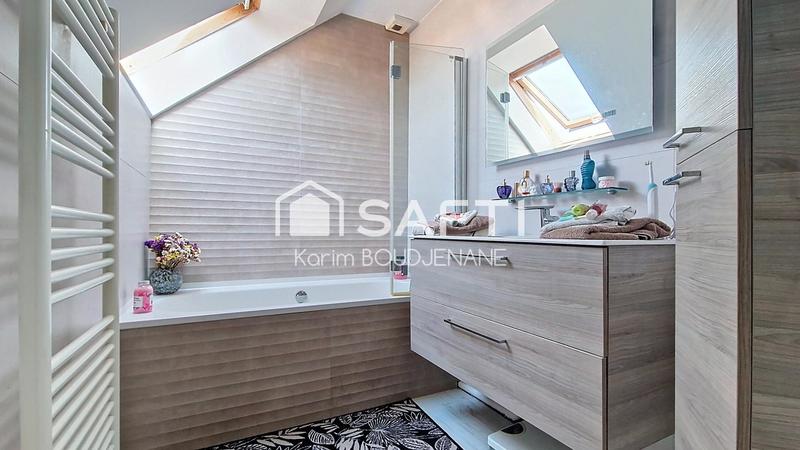 Maison - 150 m² - 6 pièces