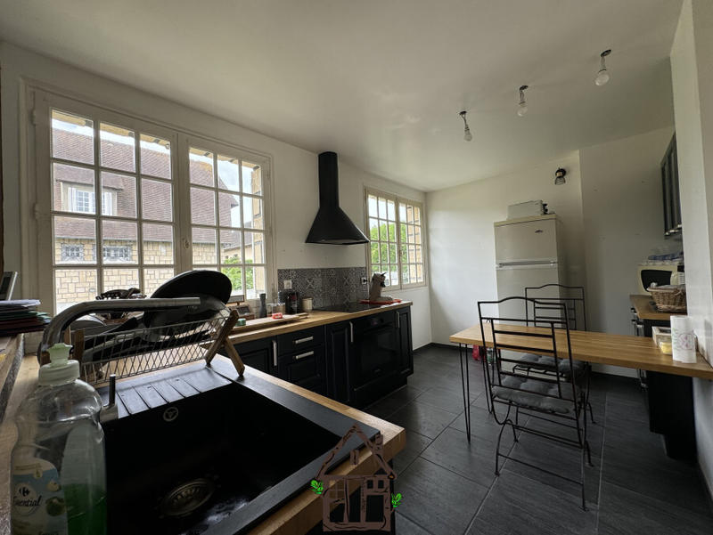 Maison - 153 m² - 8 pièces