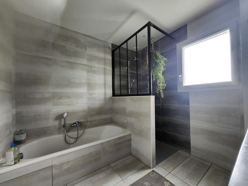 Maison - 152 m² - 7 pièces