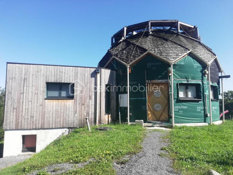 Maison - 84 m² - 3 pièces