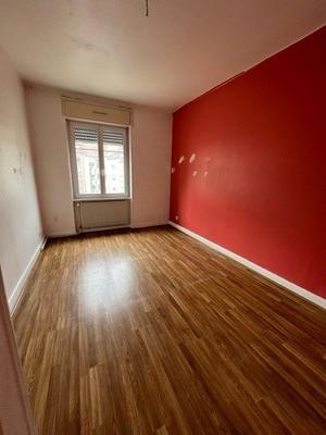 Appartement - 90 m² - 4 pièces