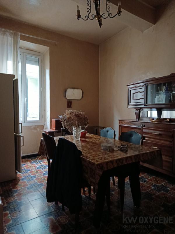 Maison ancienne - 375 m² - 7 pièces