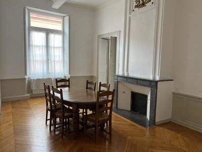 Appartement - 215 m² - 5 pièces