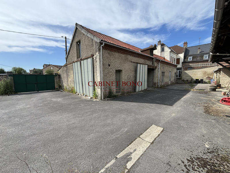 Maison ancienne - 242 m² - 10 pièces