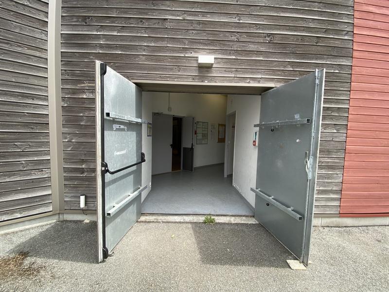 Local commercial - 417 m²