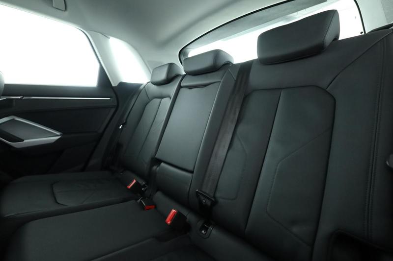 Audi Q3 45 TFSIe Design s tronic 245 ch