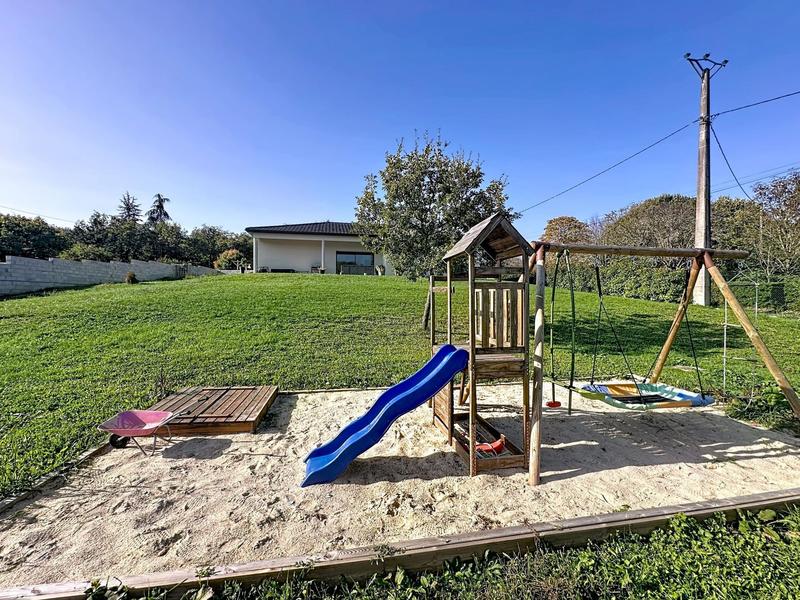 Maison - 149 m² - 4 pièces