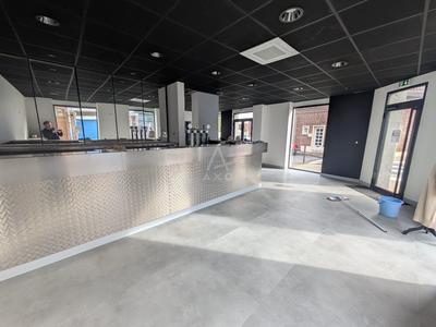 Local d'activités - 77 m²