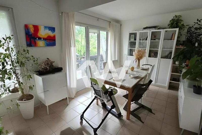 Appartement - 79 m² - 4 pièces