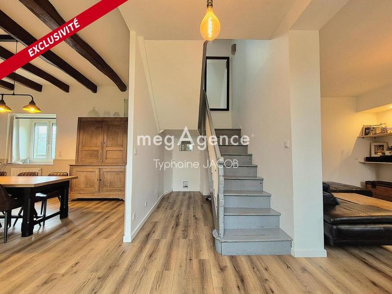 Maison - 223 m² - 10 pièces