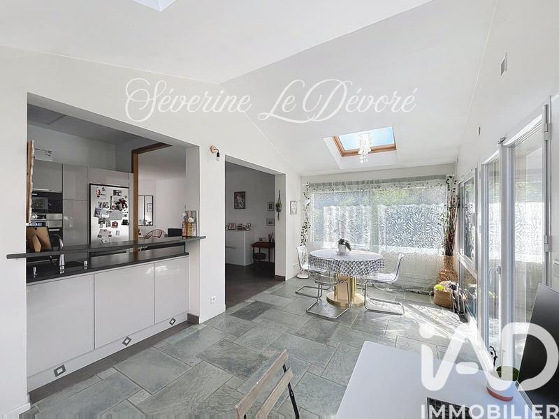 Maison - 99 m² - 6 pièces