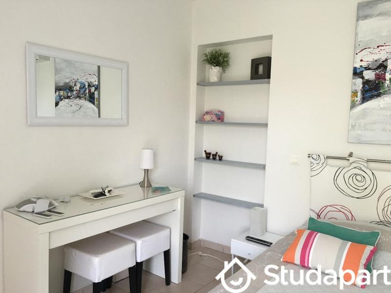 Chambre - 28 m² - 1 pièce