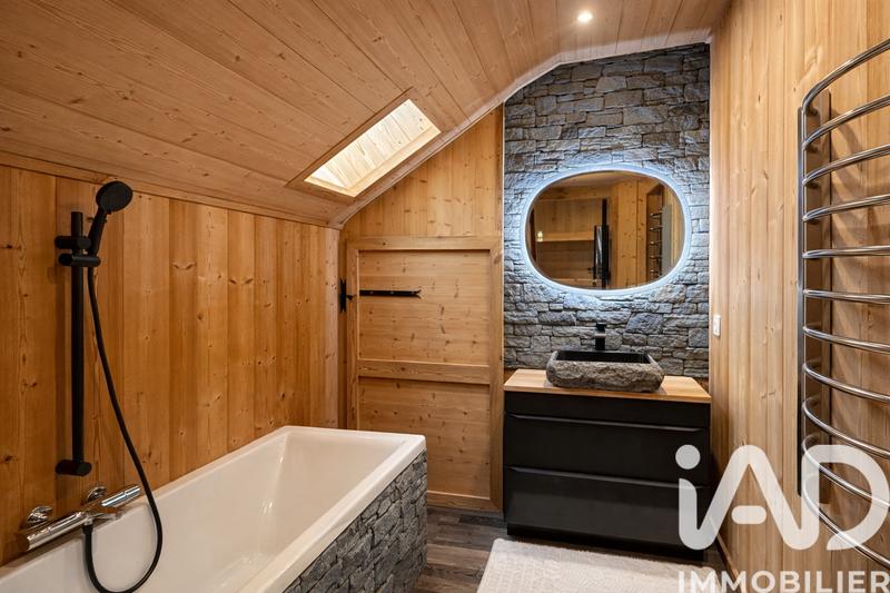 Maison - 140 m² - 5 pièces