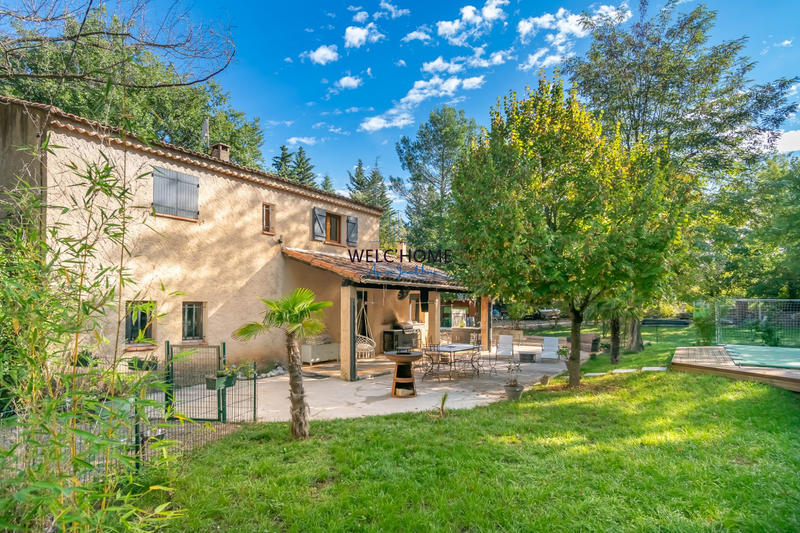 Maison - 156 m² - 7 pièces