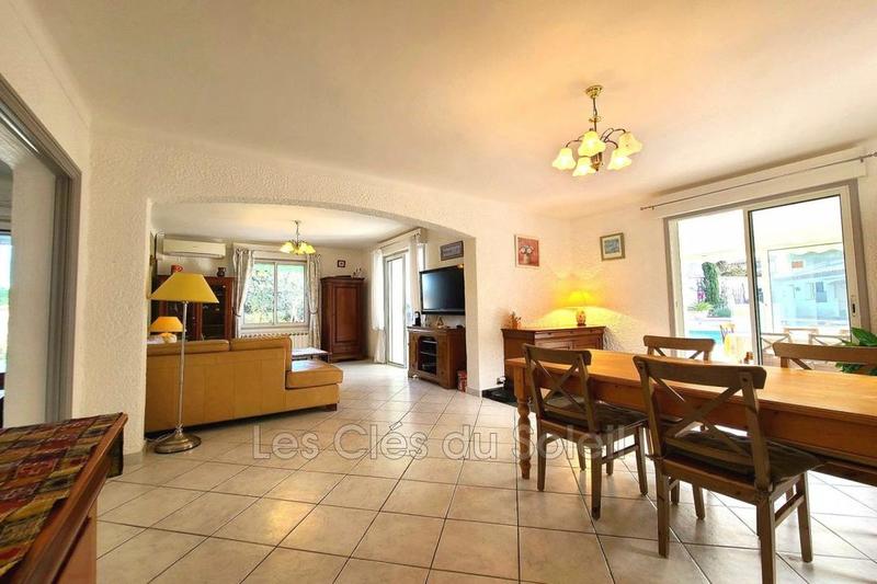 Maison - 228 m² - 7 pièces