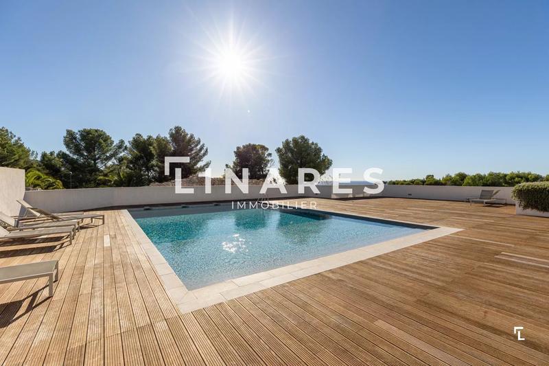 Appartement - 95 m² - 4 pièces