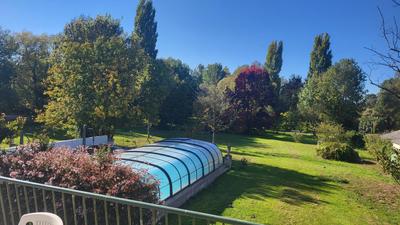 Maison - 362 m² - 11 pièces