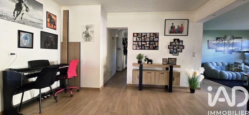 Maison - 212 m² - 10 pièces