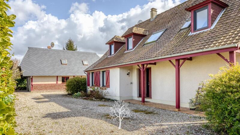 Maison - 344 m² - 6 pièces