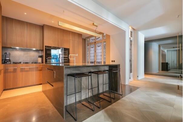 Appartement - 172 m² - 5 pièces