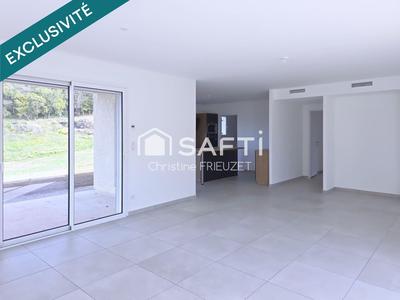 Maison - 120 m² - 8 pièces