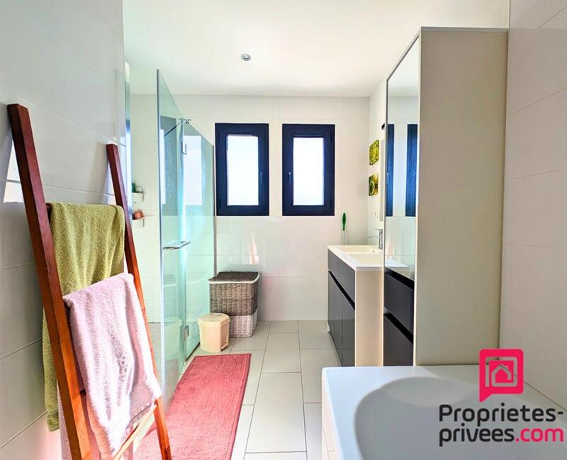 Maison - 130 m² - 5 pièces