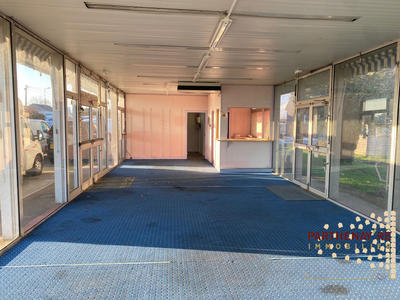 Terrain commercial - 1 513 m²