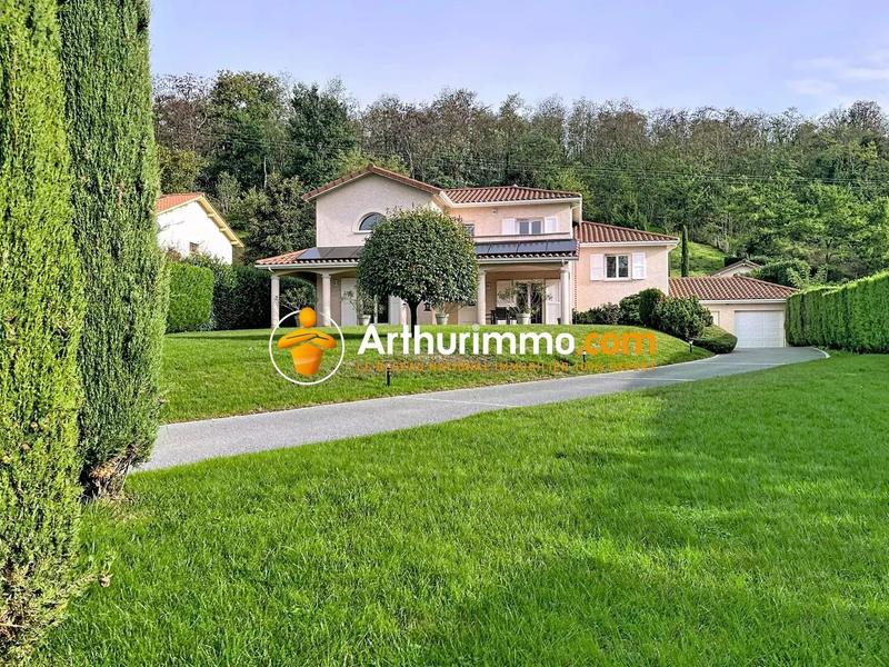 Maison - 152 m² - 6 pièces